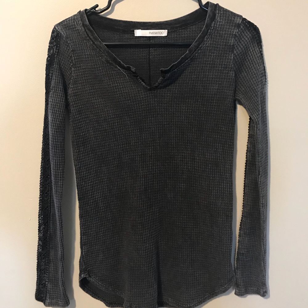 NWOT FIVESIXTOO Thermal Top W/ Crochet Detail